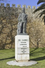 Statue of the navigator Gil Eanes on the city wall, Lagos, Algarve, Portugal