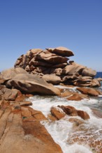 Granite rocks on the Cote de Granit Rose coast near Ploumanac'h, Cotes-d'Armor, Brittany, France