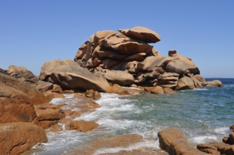 Granite rocks on the Cote de Granit Rose coast near Ploumanac'h, Cotes-d'Armor, Brittany, France