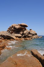 Granite rocks on the Cote de Granit Rose coast near Ploumanac'h, Cotes-d'Armor, Brittany, France