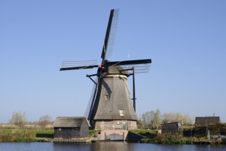 Historic windmill, UNESCO World Heritage Site, Kinderdijk, South Holland, Netherlands
