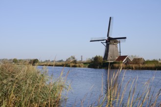 Historic windmill, UNESCO World Heritage Site, Kinderdijk, South Holland, Netherlands