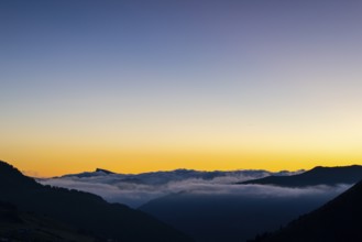 View from Furkajoch to Hoher Ifen, mountain range above sea of fog, dawn, dawn, autumn, Vorarlberg,
