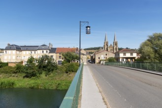 Bridge Port de France, River Meuse, Mouzon, Département Ardennes, Grand Est, France