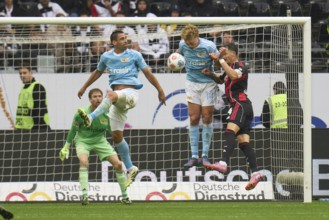 Football Bundeliga Eintracht Frankfurt-Union Berlin.l-r Goalkeeper Frederik Rönnow (1. FC Union