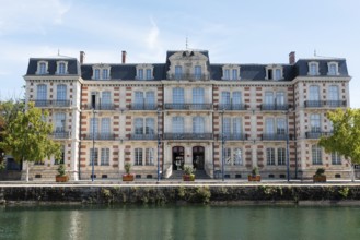 Hotel on the banks of the Meuse, Verdun, Département Meuse, Grand Est, France