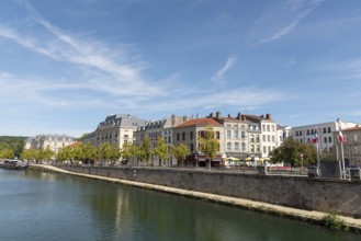 Riverbank, River Meuse, Verdun, Département Meuse, Grand Est, France
