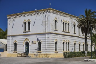 Marine Administration, Caserma Marina 1930, Today Municipal Administration, Classic white building