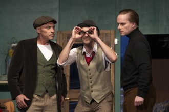 Silvio Hildebrandt (Dr Courtenay), Thilo Herrmann (Prof Marcus), Henning Wolff (Louis Harvey),