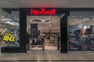 Fashion shop in Forum Allgäu, Kempten, Allgäu, Swabia, Germany