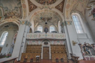 Church of St Gallus and Ulrich, side gallery, choir stalls and ceiling frescoes, Kisslegg, Allgäu,