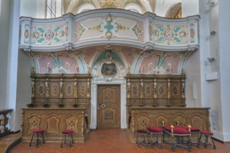 Church of St Gallus and Ulrich, side gallery and choir stalls, Kisslegg, Allgäu, Baden-Württemberg,