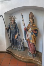Church of St Gallus and Ulrich, niche with St Gallus with the bear and the holy abbot Kolumban,