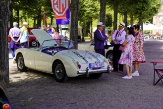Oldtimer Classic, Gala International Concours d'Elegance Schwetzingen 2025, Germany, Europe, people