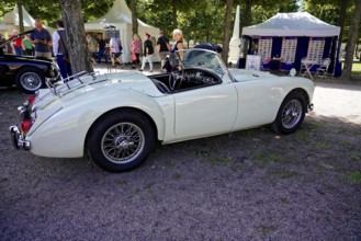 Oldtimer Classic, Gala International Concours d'Elegance Schwetzingen 2025, Germany, Europe, Side