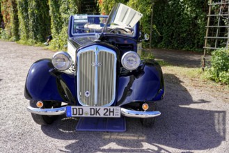 Oldtimer Classic, Gala International Concours d'Elegance Schwetzingen 2025, Germany, Europe, A blue