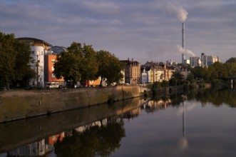 View over Neckar river to EnBW power plant and waste incineration plant Stuttgart-Münster, smoke