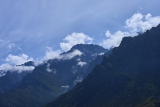 Landscape with dramatic mountain range under blue sky, Drift Bay, Lake Wakatipu, Queenstown-Lakes