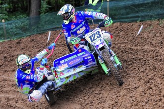 Motocross, Rudersberg, Baden-Württemberg, Germany, Europe, Exciting manoeuvre in a bend by a