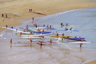 Lots of canoes at Kaiteriteri beach in New Zealand