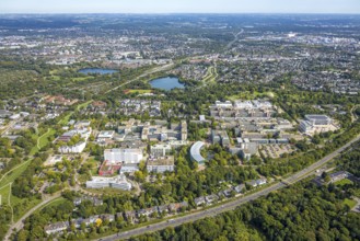 Aerial view, Heinrich-Heine University, view to the Deichsee and Unisee, Bilk, Düsseldorf, Ruhr
