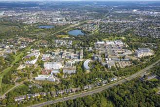 Aerial view, Heinrich-Heine University, view to the Deichsee and Unisee, Bilk, Düsseldorf, Ruhr
