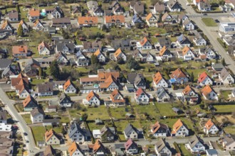 Aerial view, residential area with detached houses Danziger Straße and Friedensstraße in Korbach.
