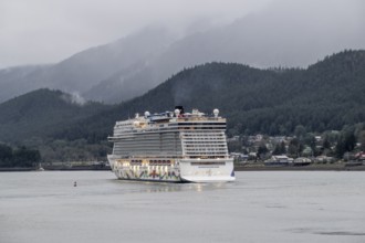 Cruise ship, Juneau, Alaska, USA