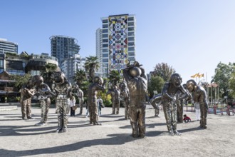 A-maze-ing Laughter, Laughing Sculptures by Yue Minjun, Vancouver, Canada