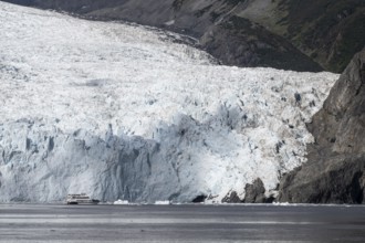 Holgate Glacier, Kenai Fjords National Park, Alaska, USA