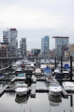 Boats in the customs harbour, modern architecture at the Media Harbour, Düsseldorf, Rhineland,