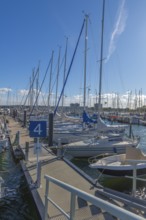 Strande marina near Kiel, Rendsburg-Eckernförde district, ship masts, jetty, Baltic Sea, sailing,