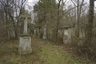 Sankt Marx Cemetery, old graves, Vienna