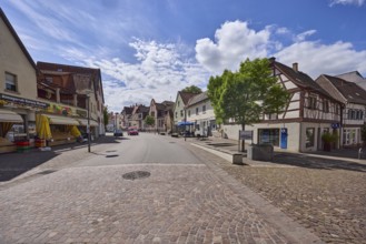 Buildings, general architecture, retail, retail shops, shopping, outdoor area of a restaurant,