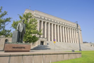 Sculpture Pehr Evind Svinhufvud, National Parliament, Eduskuntatalo Parliament Building,