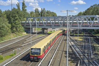 S-Bahn at Westkreuz station, Charlottenburg, Berlin, Germany