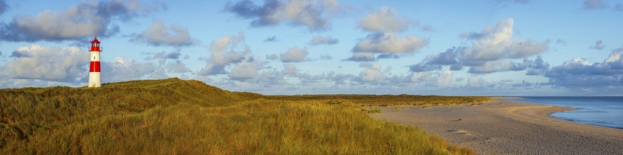 The Lister lighthouse at Ellenbogen, morning light, morning mood, dune, North Sea island, Sylt