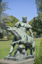 Hercules and the Erymanthian Boar, Lützowplatz, Tiergarten, Berlin, Germany