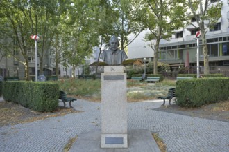 Bust of William Shakespeare, Krumme Straße, Shakespeareplatz, Charlottenburg,