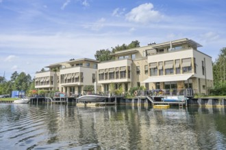 Residential buildings on Humboldt Island, Tegel harbour, Tegel, Reinickendorf, Berlin, Germany