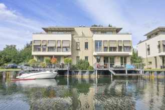 Residential buildings on Humboldt Island, Tegel harbour, Tegel, Reinickendorf, Berlin, Germany