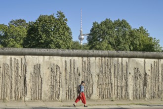 Berlin Wall, memorial, former Wall strip, Berlin Wall Memorial, Bernauer Strasse, Mitte district,