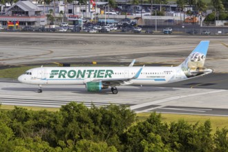 A Frontier Airlines Airbus A321 aircraft with the registration number N708FR at San Juan Airport,