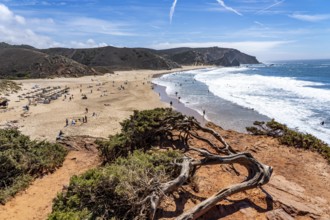 Praia do Amado beach near Carrapateira, popular with surfers, wave riders, rocky coast, steep coast