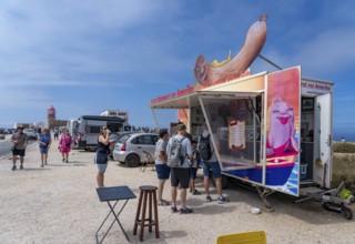 Snack bar, last sausage in front of America, at the Cabo de São Vicente lighthouse, at the Cape