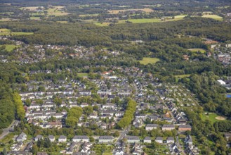 Aerial view, Wonhsiedlung an der Fichtenstraße mit Waldgebiet, Oberlohberg, Dinslaken, Ruhr area,