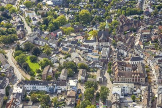 Aerial view, City with shopping street Kolpingstraße, protestant town church and town library,