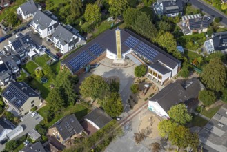 Aerial photo, Karl-Vogels-Schule primary school with solar roof, Hünxe, Ruhr area, North