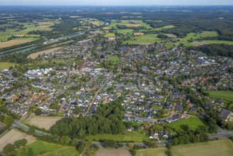 Aerial view, residential area, local view Hünxe general view with distant view,