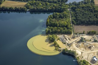 Aerial view, gravel works Hünxe at the Tenderingssee, Bruckhausen, Hünxe, Ruhr area, North